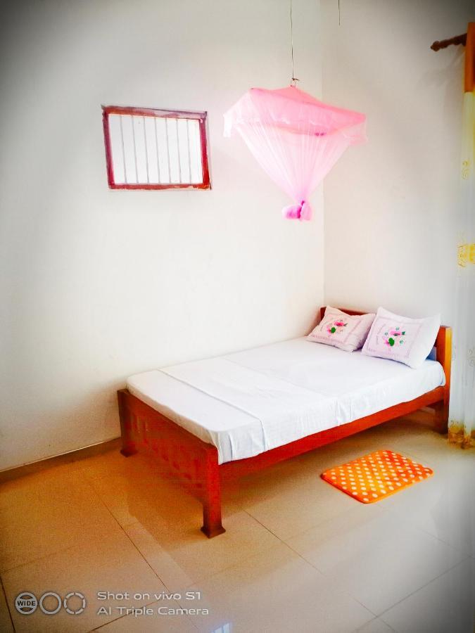 Relax Homestay Tangalle Exterior foto